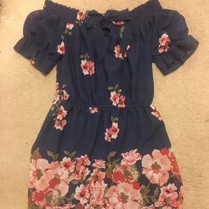 Floral dress, off the shoulder